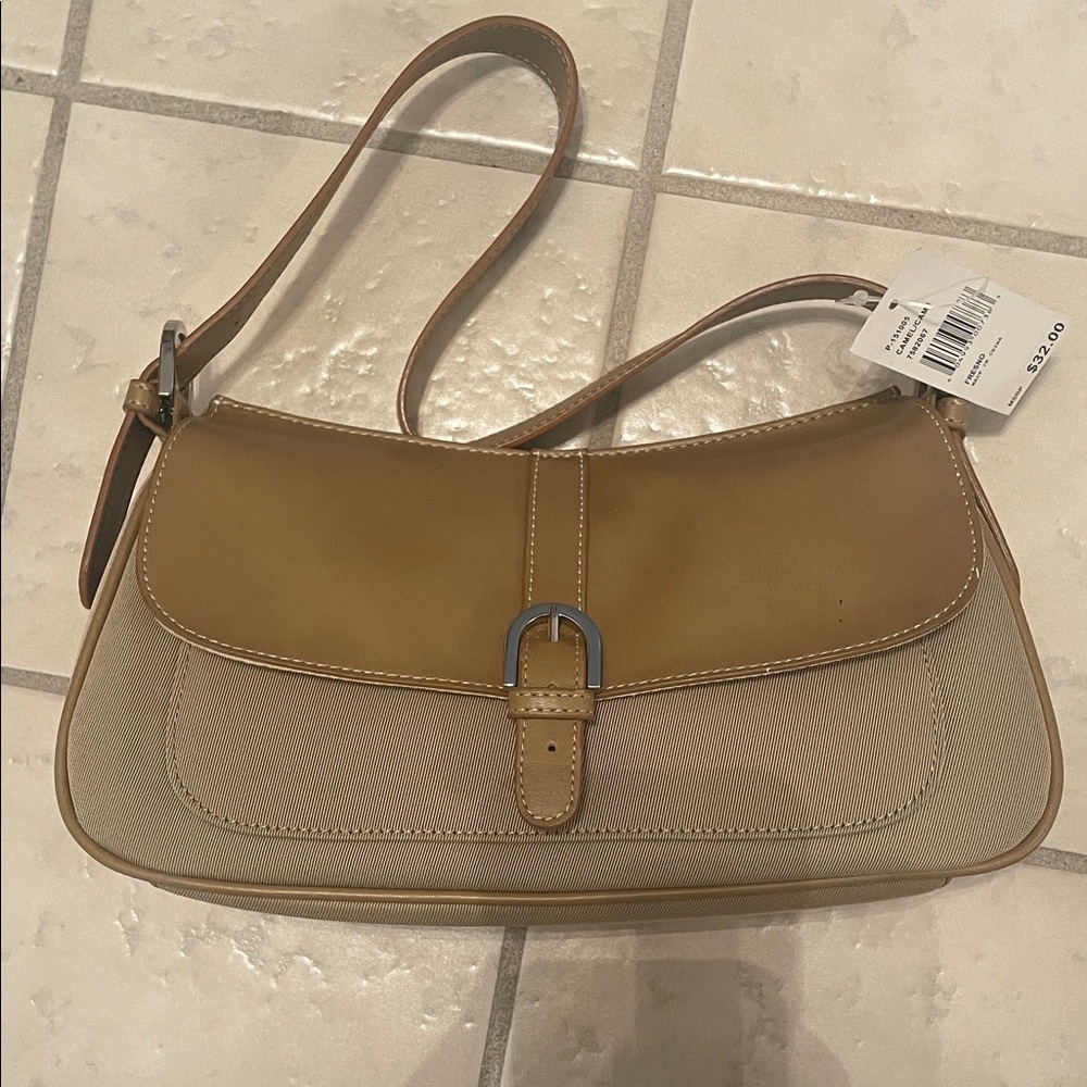 Elegant Tan and Cream Women's Bag